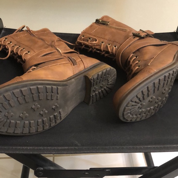 Crown Vintage Ladies Boots - Picture 2 of 3